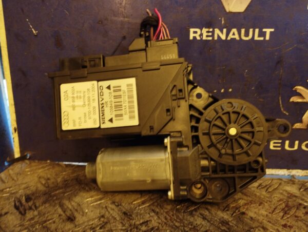 MOTOR ELEVALUNAS TRASERO DERECHO 99067