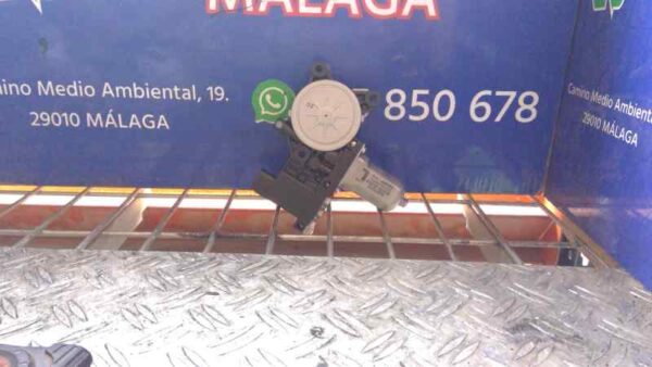 MOTOR ELEVALUNAS DELANTERO IZQUIERDO 92251