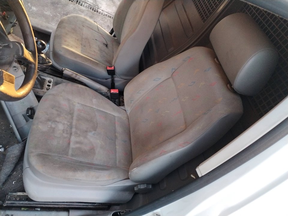 ASIENTO DELANTERO IZQUIERDO 112439