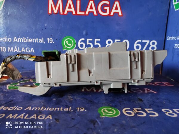 CAJA RELES / FUSIBLES 93317