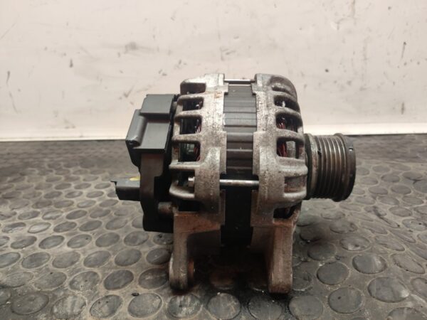 ALTERNADOR 106995