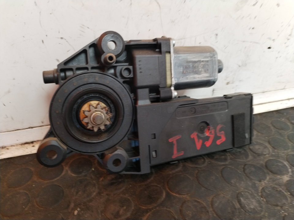 MOTOR ELEVALUNAS DELANTERO IZQUIERDO 113270