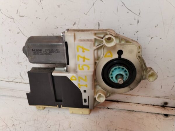 MOTOR ELEVALUNAS DELANTERO IZQUIERDO 115672