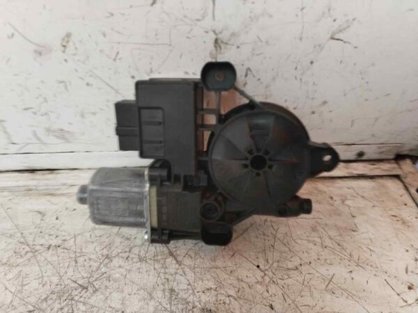 MOTOR ELEVALUNAS TRASERO DERECHO 116623