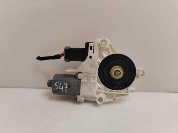 MOTOR ELEVALUNAS DELANTERO IZQUIERDO 118330