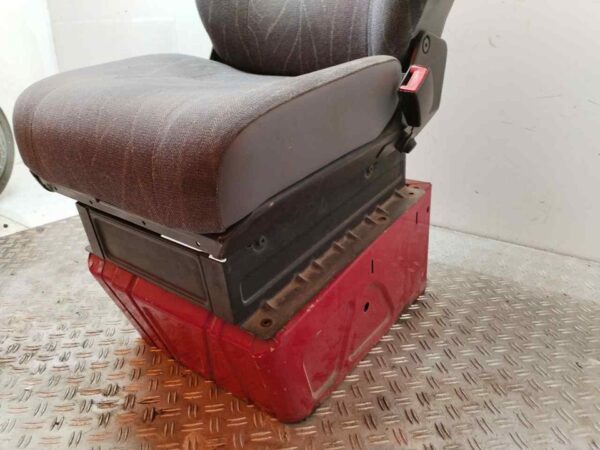 ASIENTO DELANTERO DERECHO 118815