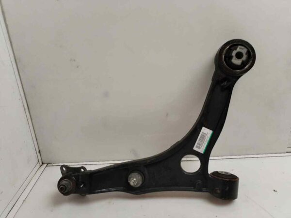 BRAZO SUSPENSION DELANTERO IZQUIERDO 118657