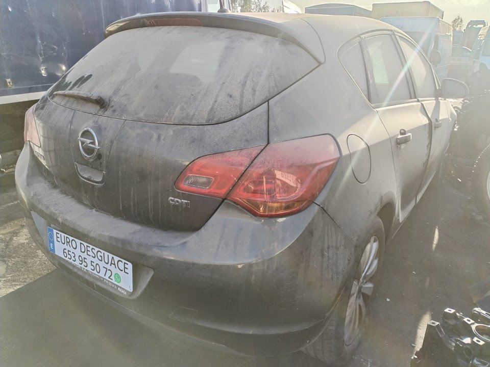 OPEL ASTRA J BERLINA 5P del 2010