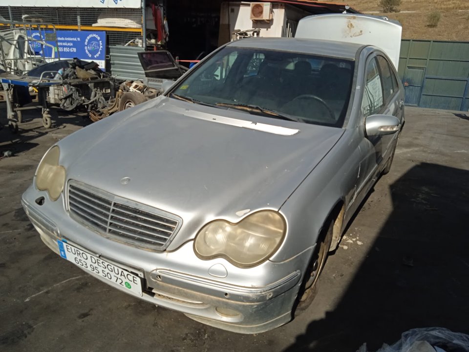 MERCEDES-BENZ CLASE C (BM 203) BERLINA del 2001