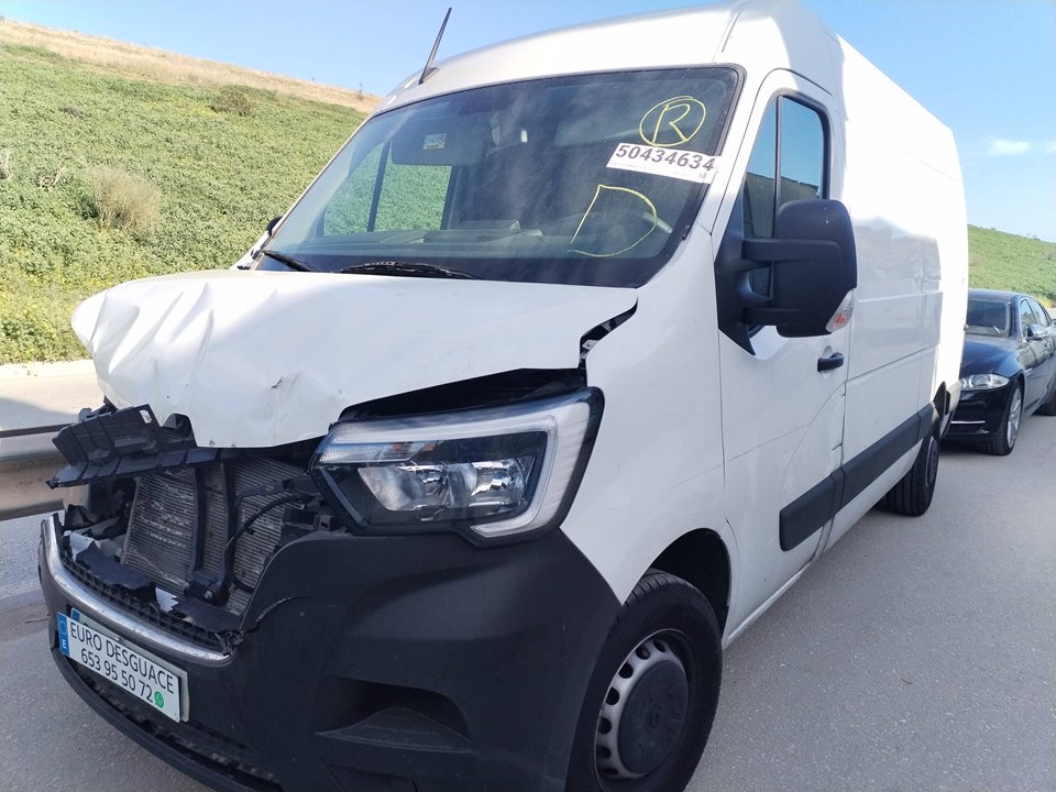 RENAULT MASTER III COMBI del 2024